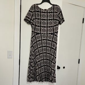 Local European Black and White Patterned Midi Dress